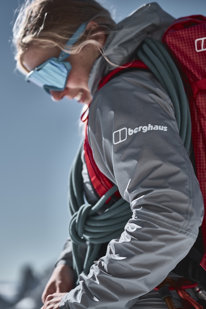 W MTN Guide Hyper LT Jkt